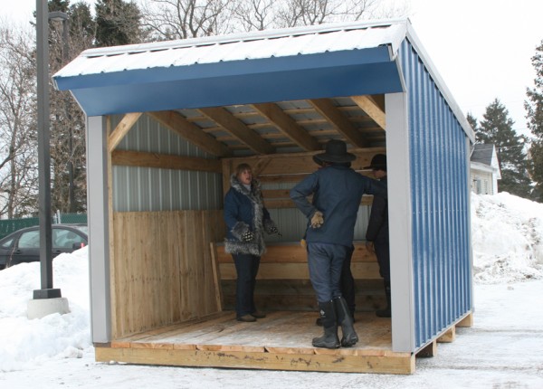 News Amish barn raising provides shelter for horses in